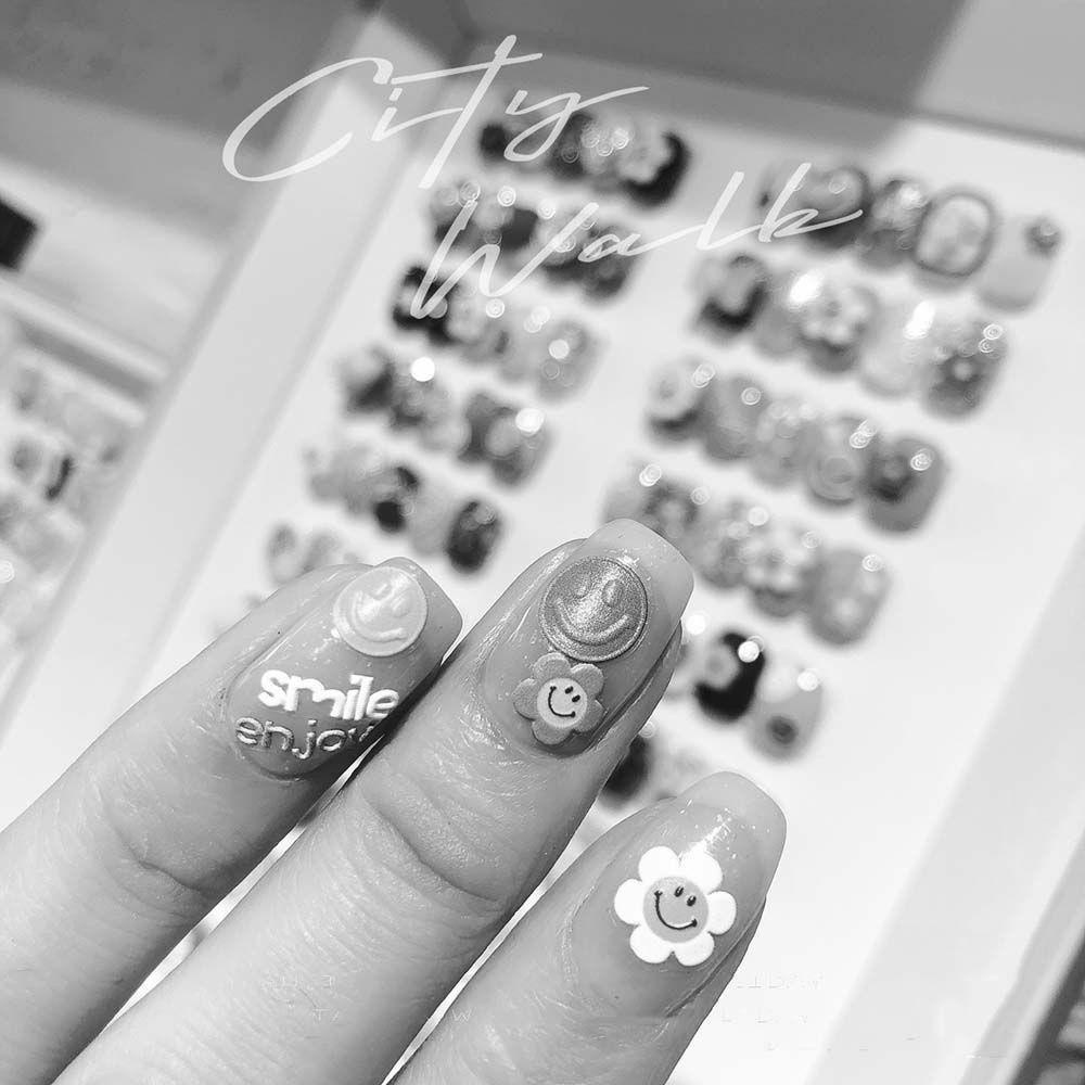 Miếng Dán Trang Trí Móng Tay 5D Hình Hoa Hướng Dương Dễ Thương