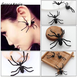 Khuyên tai nam titan con nhện đen