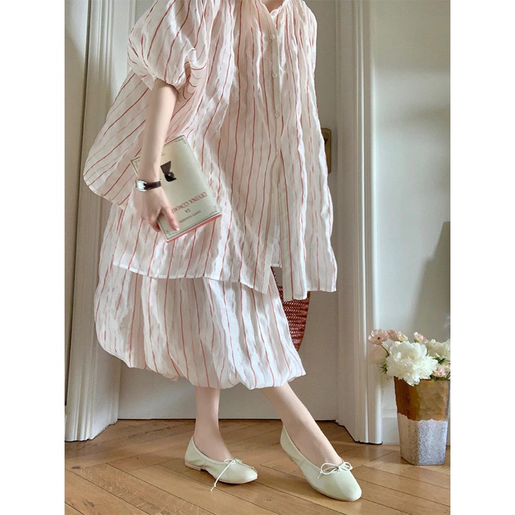 Set Áo Thun Cổ Tròn Họa Tiết Kẻ Sọc Và Chân Váy Phong Cách Hàn Quốc Thời Trang