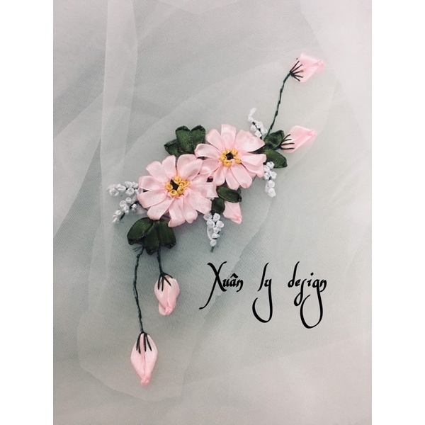 Hoa ruy băng kết áo mẫu cúc đồng tiền