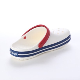 Dép crocs .