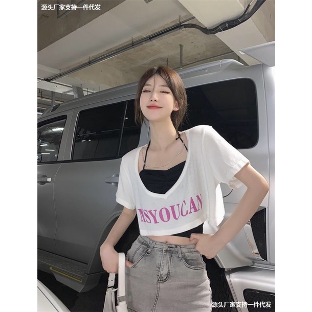 Set áo kiểu nữ  áo ngoài croptop mix áo 2 dây yếm hot hit