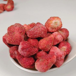500gr dâu nguyên quả sấy lạnh giòn