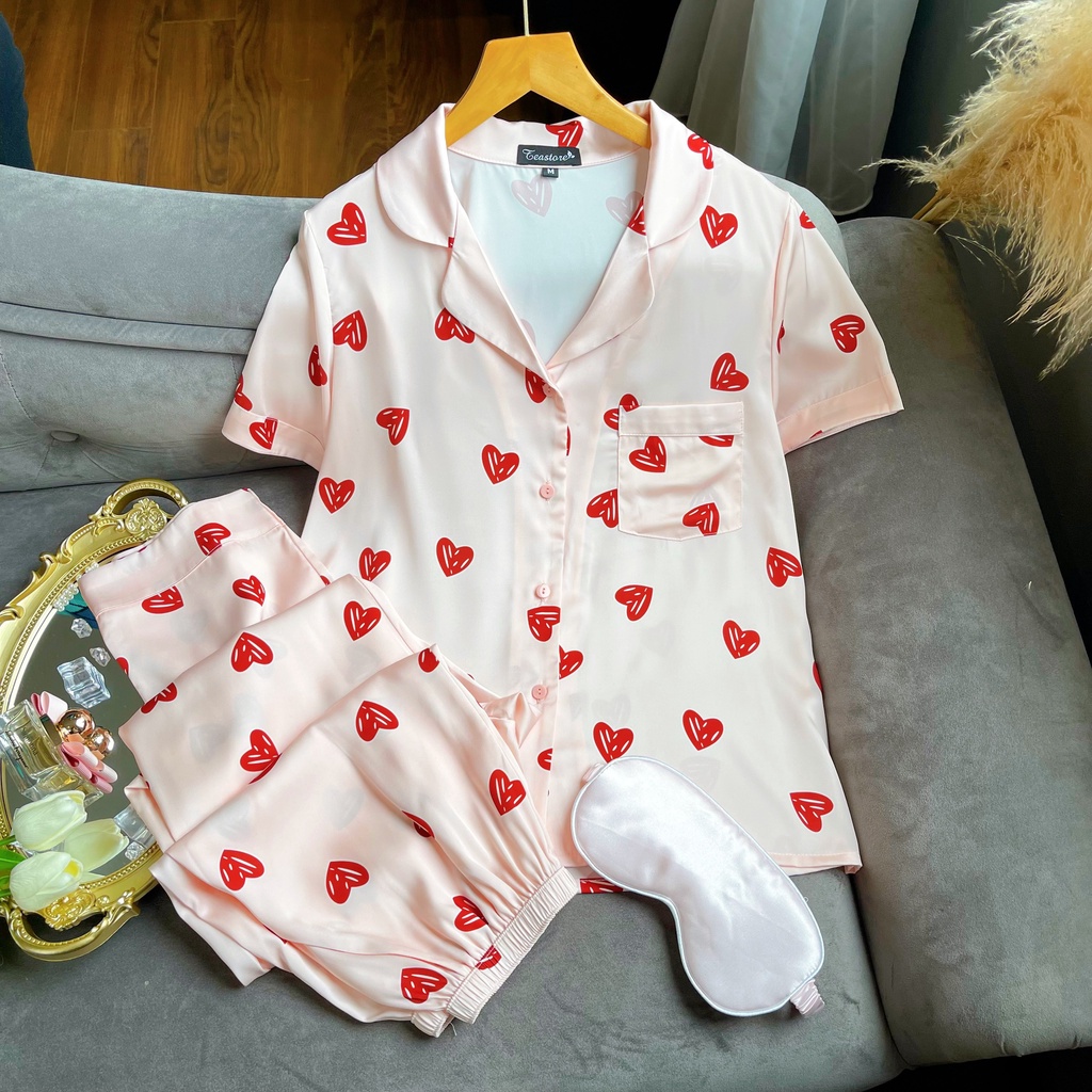 Bộ mặc nhà Pyjama chất lụa Tea Store áo cộc quần dài họa tiết tim hồng