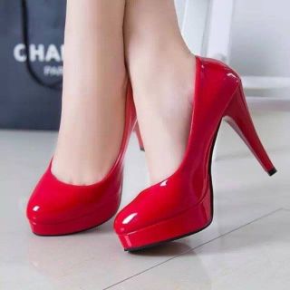 Giày bít mũi có đúp cao 10 phân có size 32 đến size 43