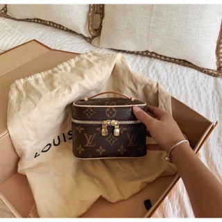 Túi đeo chéo  LV NICE NANO mini
