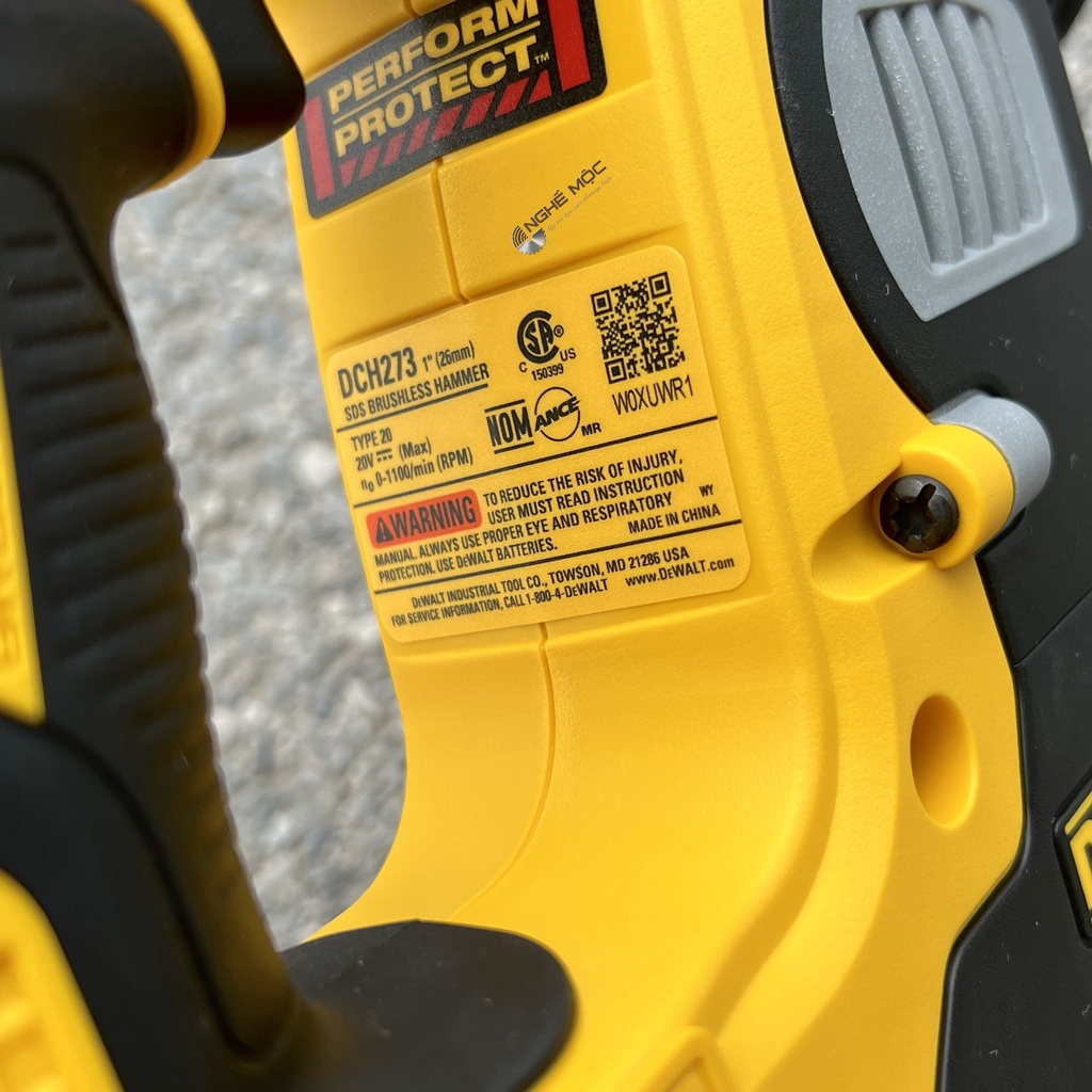 Máy khoan đục betong bê tông pin Dewalt DCH273 hàng chính hãng Việt Nam