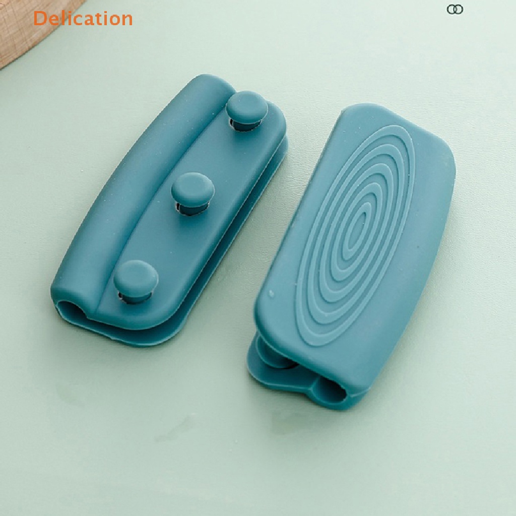 Bộ 2 Vỏ Bọc Tay Cầm Nồi Bằng Silicon Cách Nhiệt Tiện Dụng
