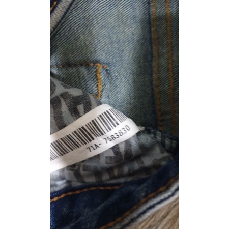 Quần jean sz 27 newtag