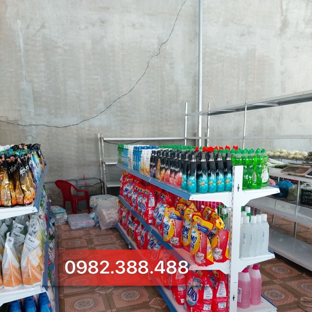 Kệ sắt để hàng tạp hoá