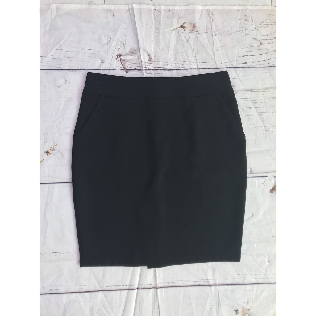 Chân váy công sở ôm HATOP xẻ sau thiết kế cơ bản vải tuyết mưa loại 1 màu đen có túi 2 bên CVOD008