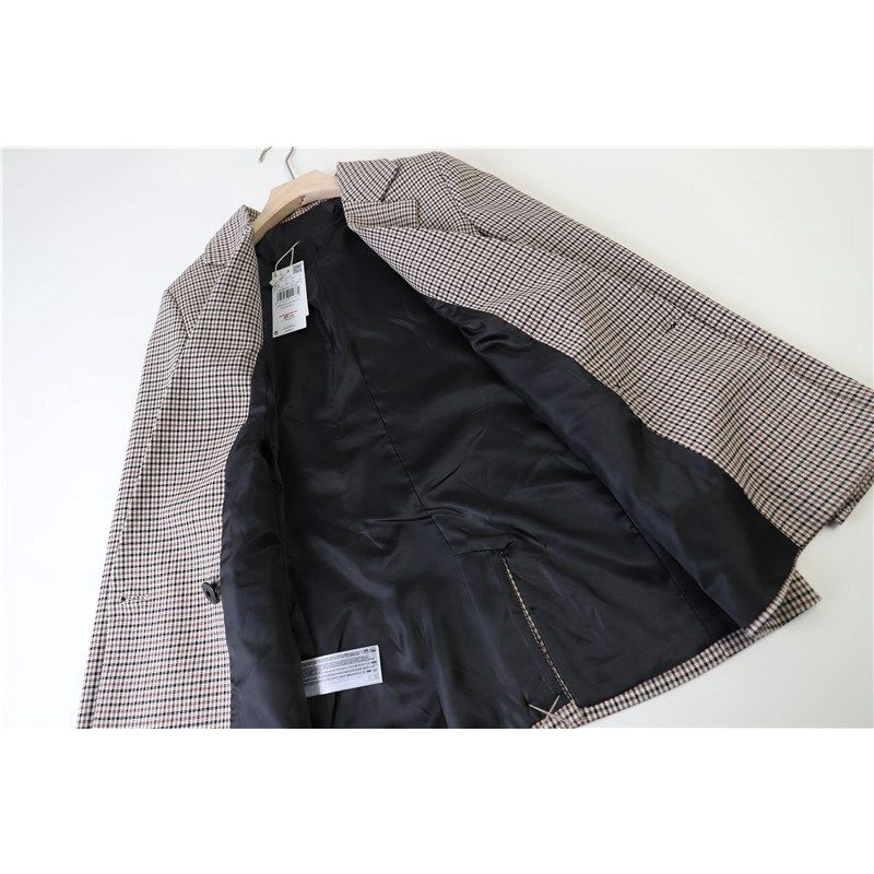 Áo blazer kẻ caro nâu MNG