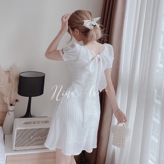 ĐẦM BỐ TRẮNG NƠ LƯNG HÀNG NÚT CỔ V