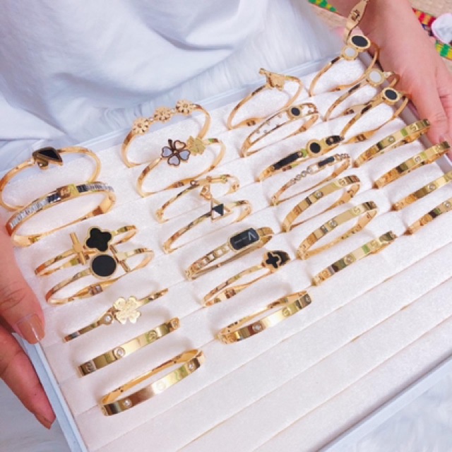 Khay đựng nhẫn, trang sức nhung cho shop