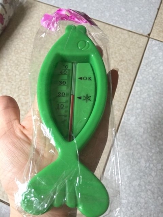 Nhiệt kế cá đa năng