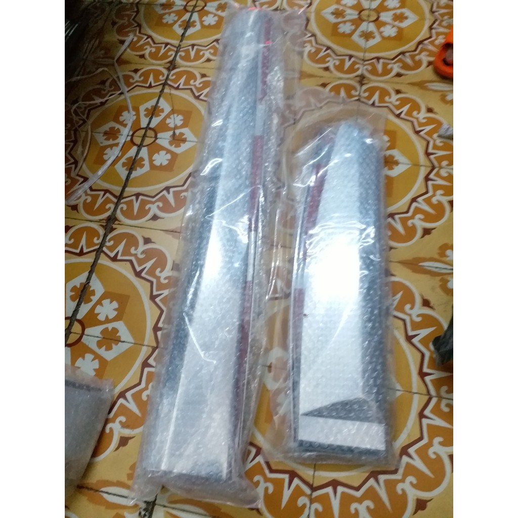 Bộ 4 ốp nẹp sườn mạ crom cao cấp cho xe Hyundai i10 đời 2017 đến 2020 bản hatbach