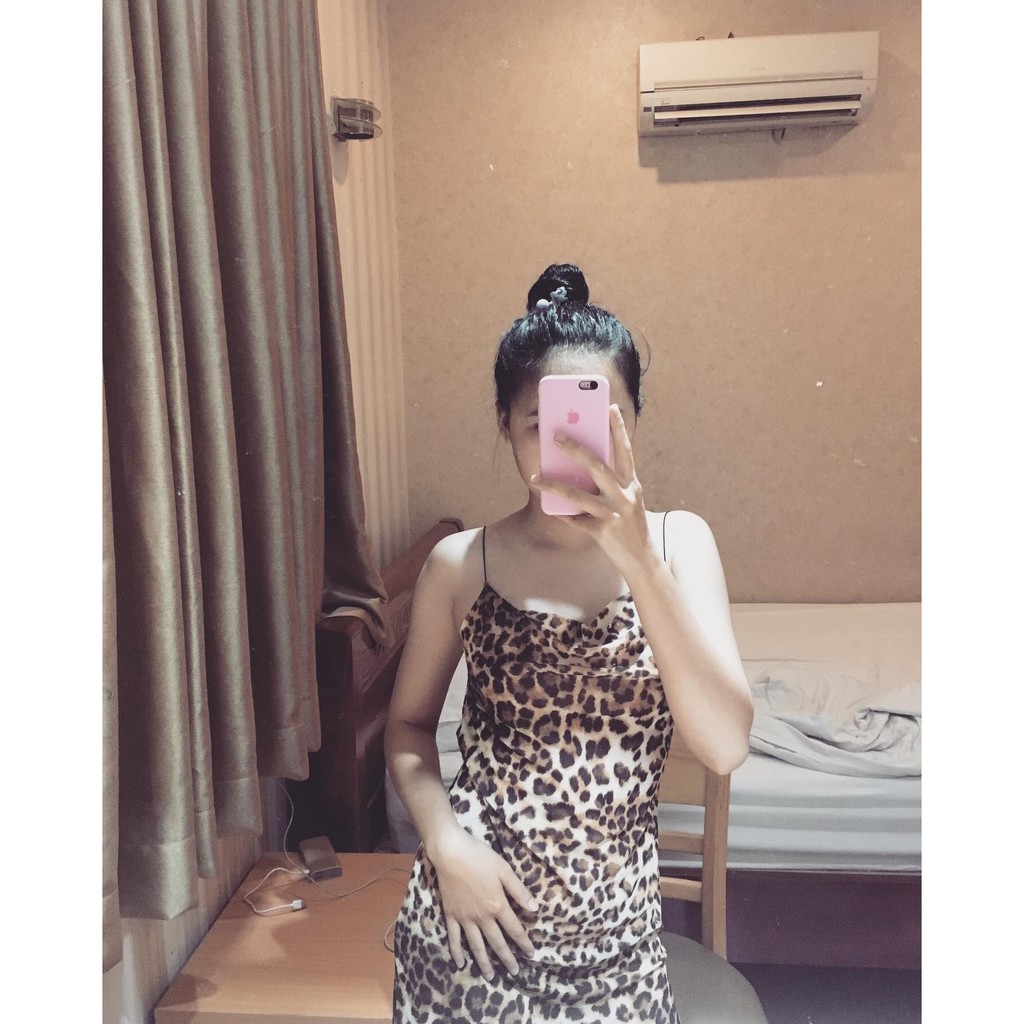 Đầm da beo sexy xẻ tà