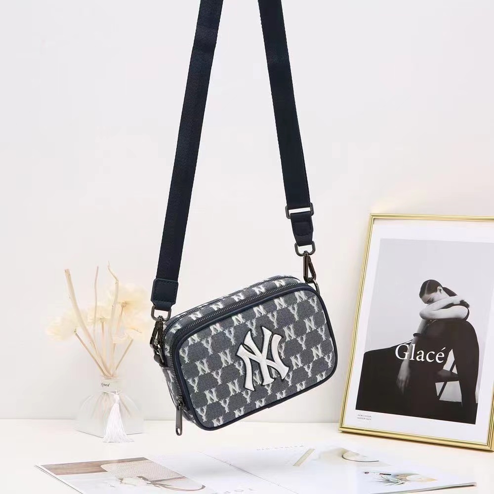 Túi đeo chéo denim MLB phong cách trẻ trung dành cho nữ