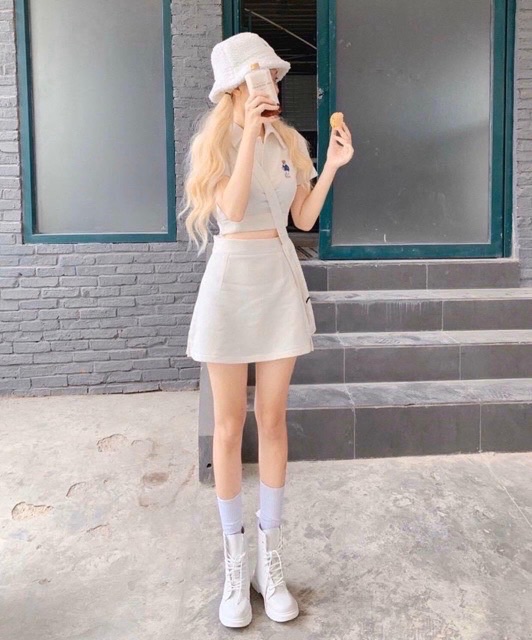 Set chân váy áo crotop năng động ‍♀️