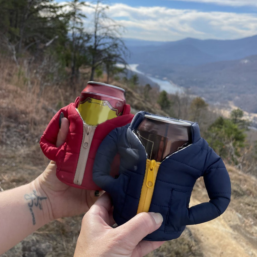 Vỏ bọc lon bia  giữ nhiệt kiểu dáng áo khoác độc đáo tiện lợi