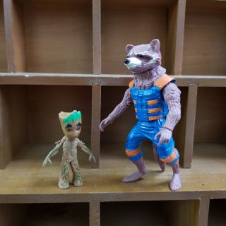 Người sói và người cây mô hình marvel