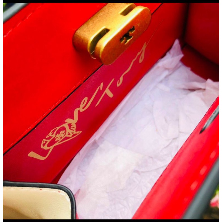 Tory trắng sumoeeumM