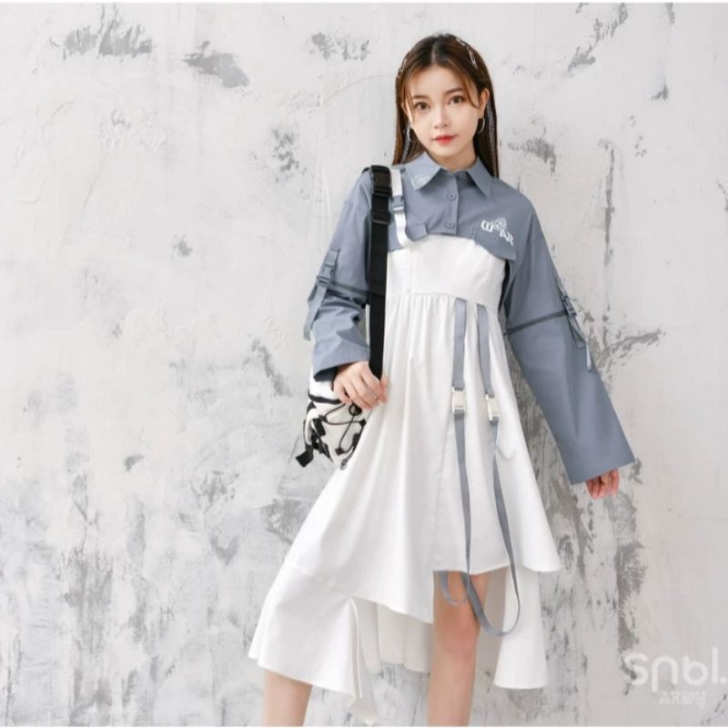 Váy phối áo choàng sơmi của SNBL