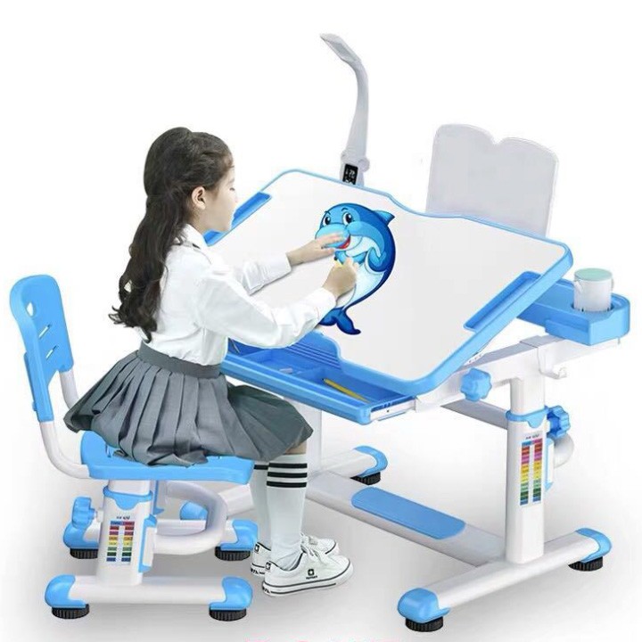 💕SIÊU TIỆN DỤNG💕 Bàn ghế học sinh chống gù cận R8 có đèn kỹ thuật số BAH057