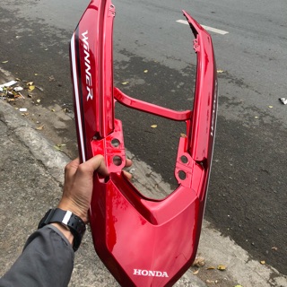 Ốp đuôi winner đỏ 2018 v1