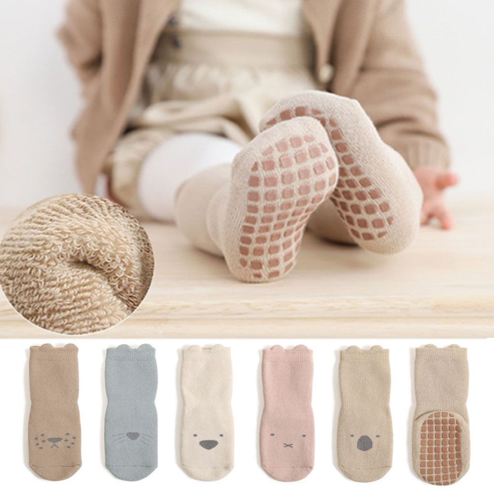Vớ Cotton Thoáng Khí In Họa Tiết Hoạt Hình Nhiều Màu Sắc Giữ Ấm Mùa Thu Đông Cho Bé Trai / Gái