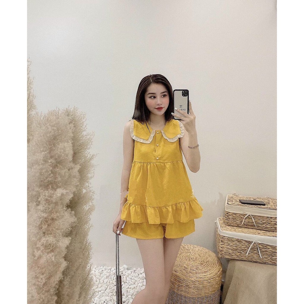Set bộ áo bèo lai viền cổ và quần ngắn Rose Fashion