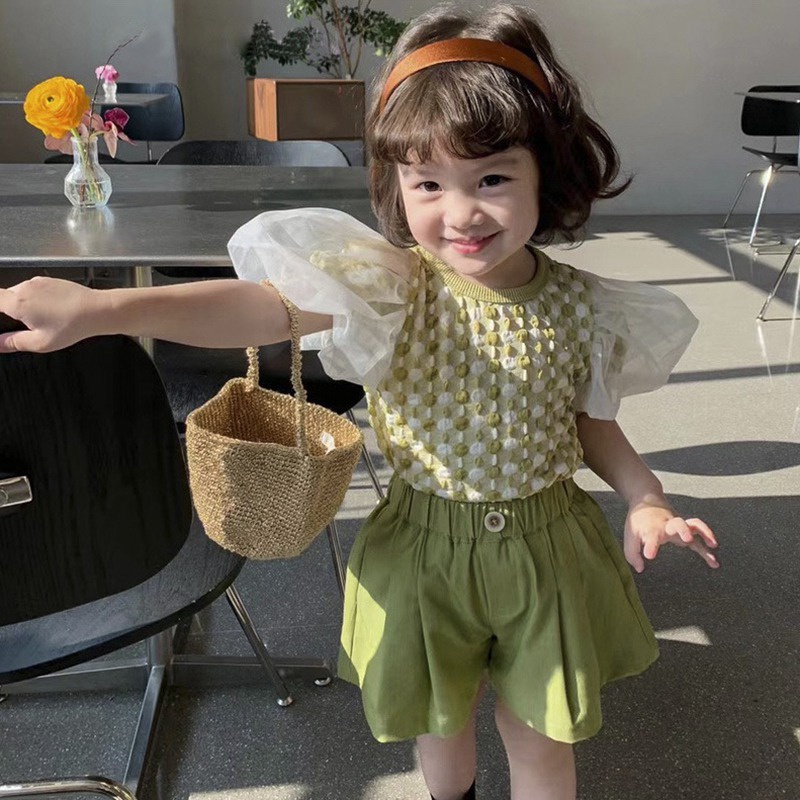 Bộ Áo Sơ Mi Tay Ngắn Phồng + Quần Short Màu Xanh Lá Thời Trang Mùa Hè Cho Bé Gái