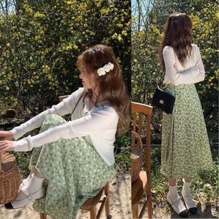 SET 3 món áo khoác croptop đi kèm áo 2 dây ngắn và chân váy hoa nhí xanh lá cây xinh xắn nhẹ nhàng Kawaii Mise