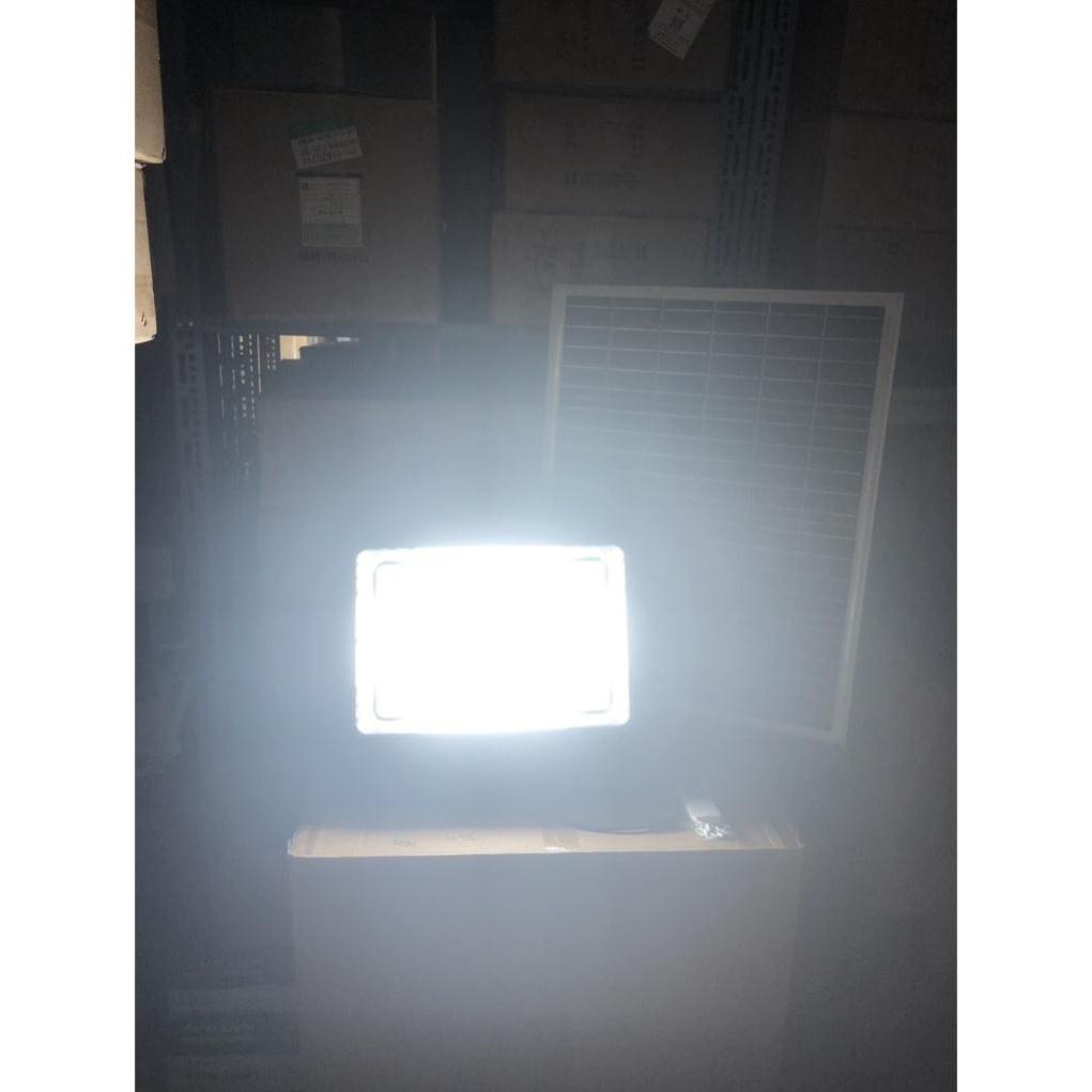 Đèn Năng Lượng Mặt TrờI, Đèn Pha Năng Lượng Mặt Trời 200w