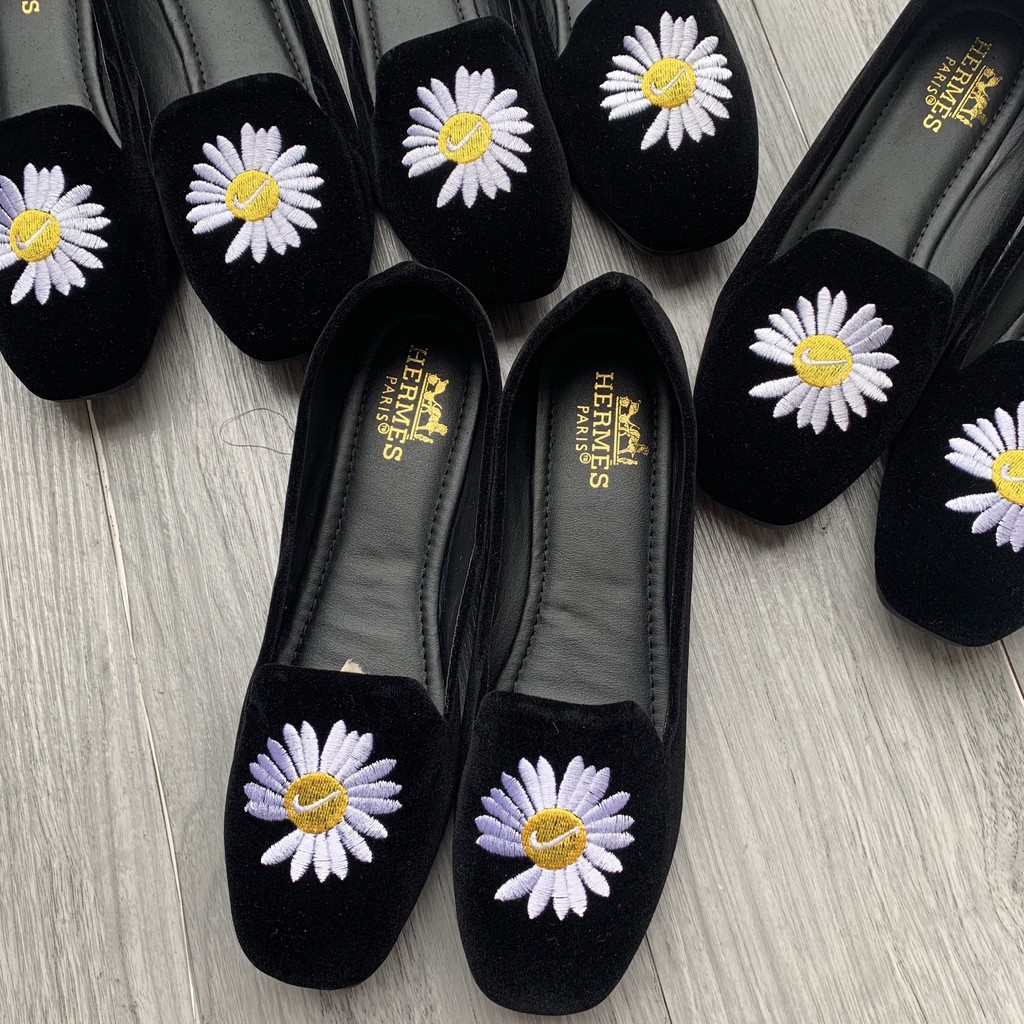 Giày nữ búp bê đế bệt thêu hoa cúc xinh xắn đi êm chân giá rẻ | BigBuy360 - bigbuy360.vn