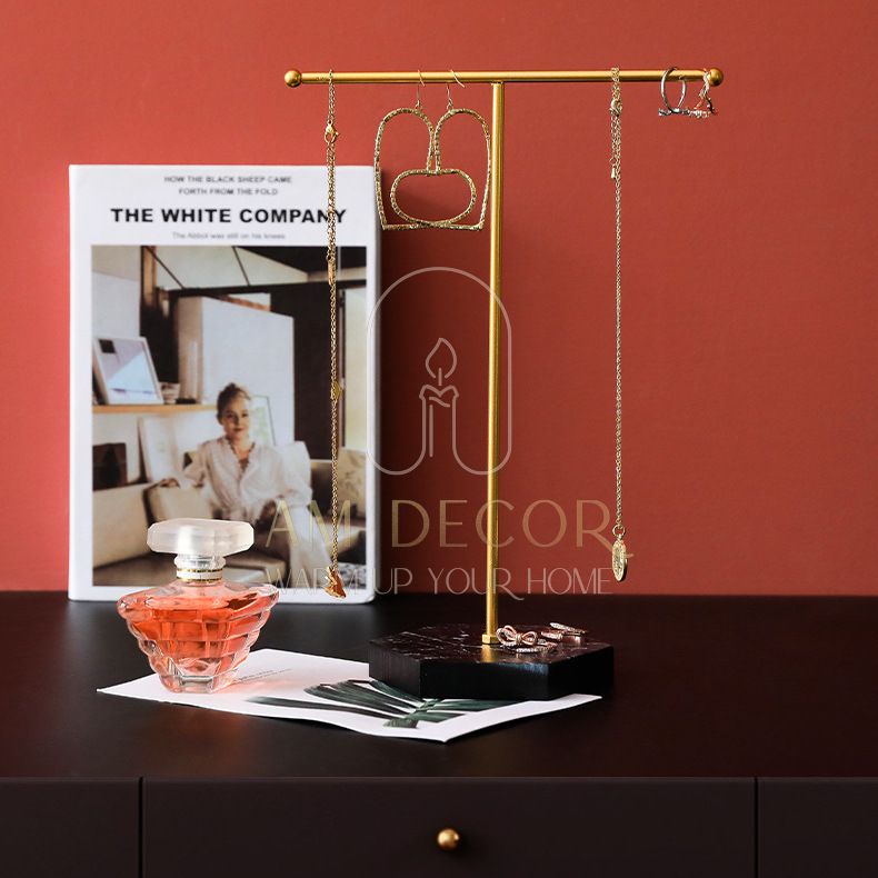 Kệ treo trang sức dáng chữ T dây chuyền vòng tay khuyên tai nhẫn sắt vàng đế đá decor trang trí sang trọng - AM Decor