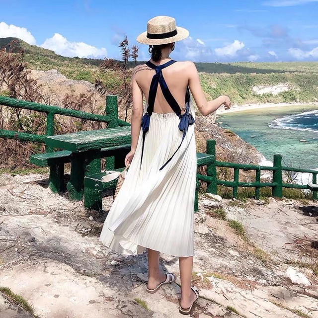 HÀNG CÓ SẴN SLL_Váy Maxi trắng xếp ly hở lưng siêu xinh | BigBuy360 - bigbuy360.vn