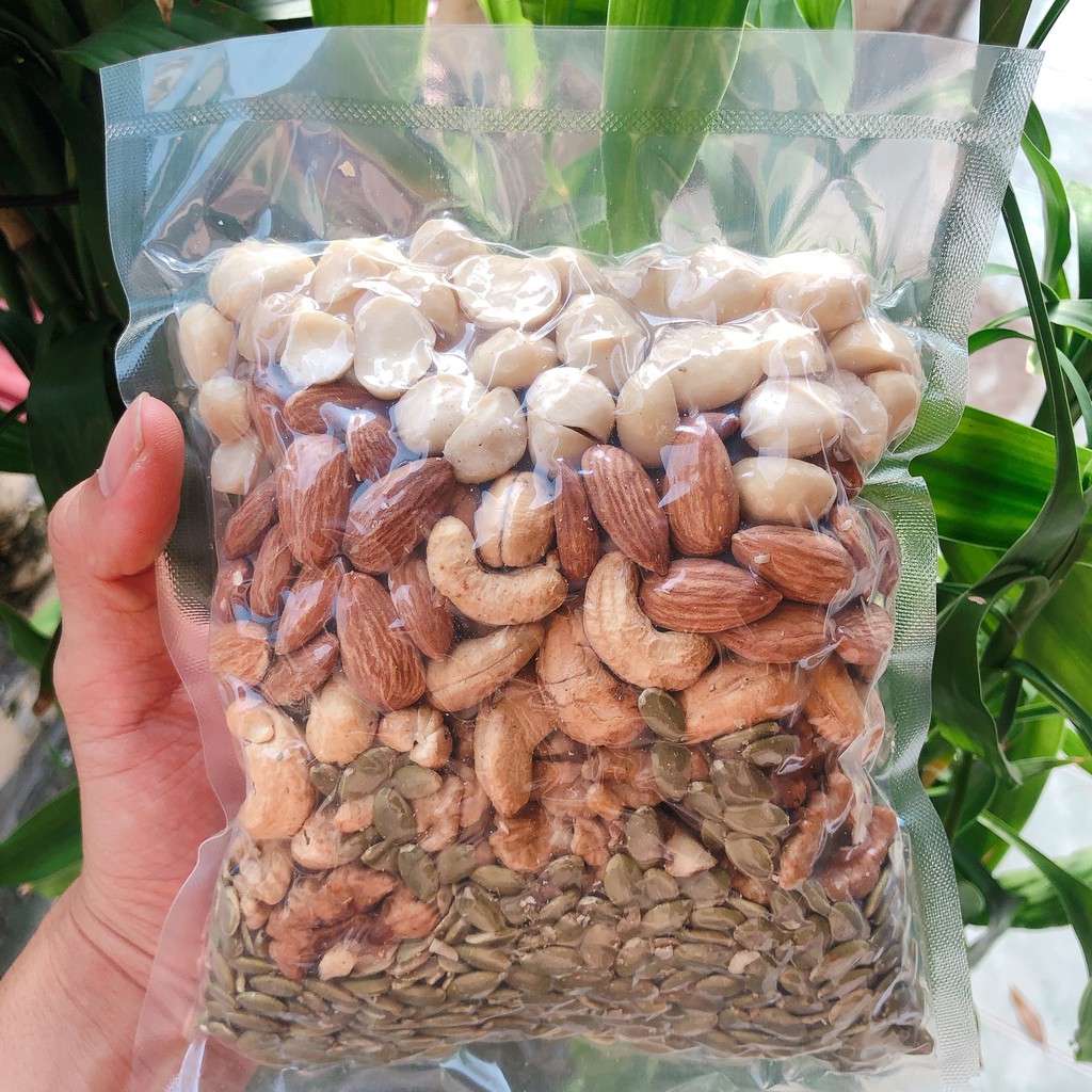 Hạt Mix Polinuts 5 Loại Hạt Dinh Dưỡng (Hạnh Nhân, Macca, Điều, Óc Chó, Nhân Bí) Túi 500g