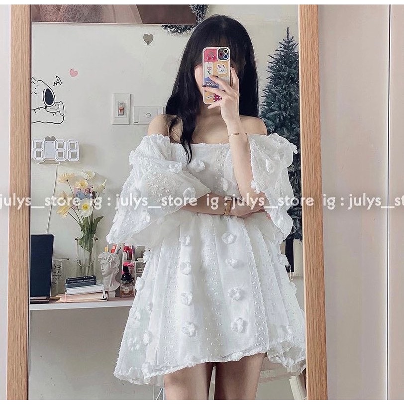 Áo babydoll trễ vai hoa nổi tiểu thư đính bông