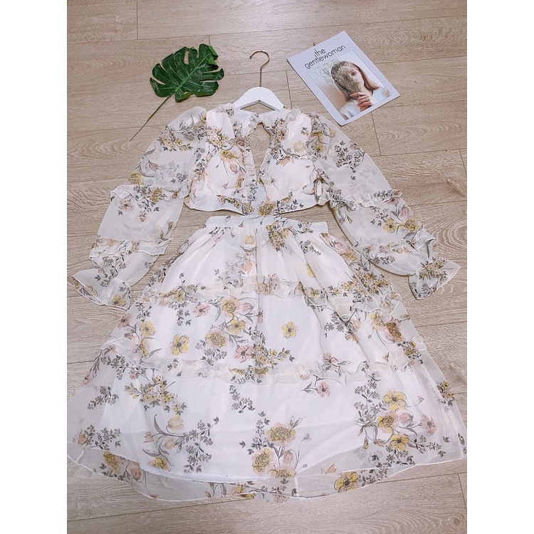 Đầm hoa nhíu bèo cut eo có mút ngực dáng xinh cổ V tay dài hở lưng XUKA-DRESS MT017 chất Voon xịn xó cao cấp.