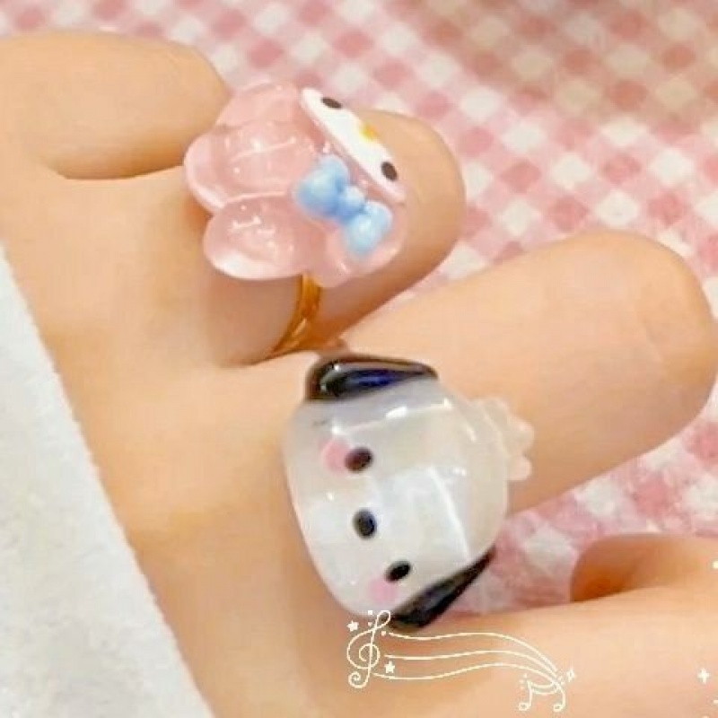 Sanrio Nhẫn Đồ Chơi Đính Pha Lê Trong Suốt Và Bóng Lông Dễ Thương Dành Cho Trẻ Em