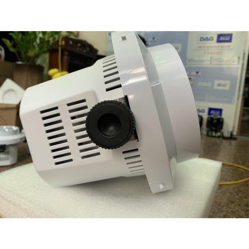 Đèn 6 mắt trắng laser