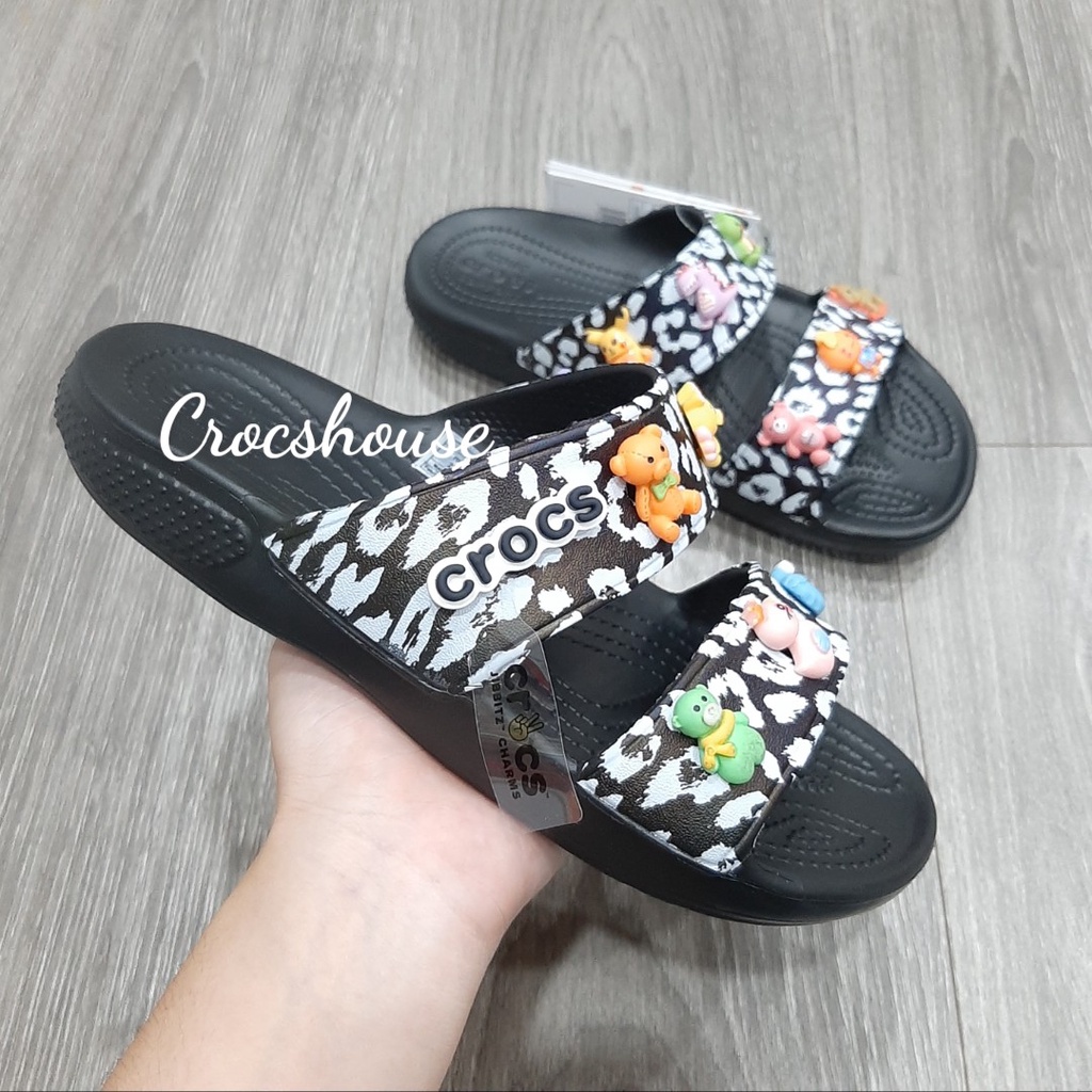 Dép cross hai quai ngang hoạ tiết classic tặng 2 sticker gắn dép, dép quai ngang cross nam nữ - Nhà Cá Sấu
