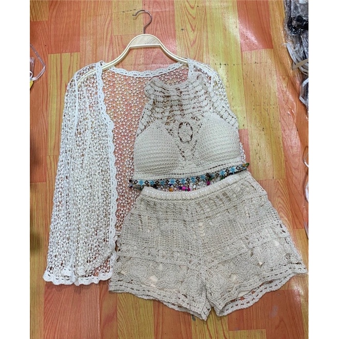 set biển - set 3 món - bra cổ yếm mix ngọc + quần ren hoạ tiết + choàng hạt gạo tay loe (có tách rời)