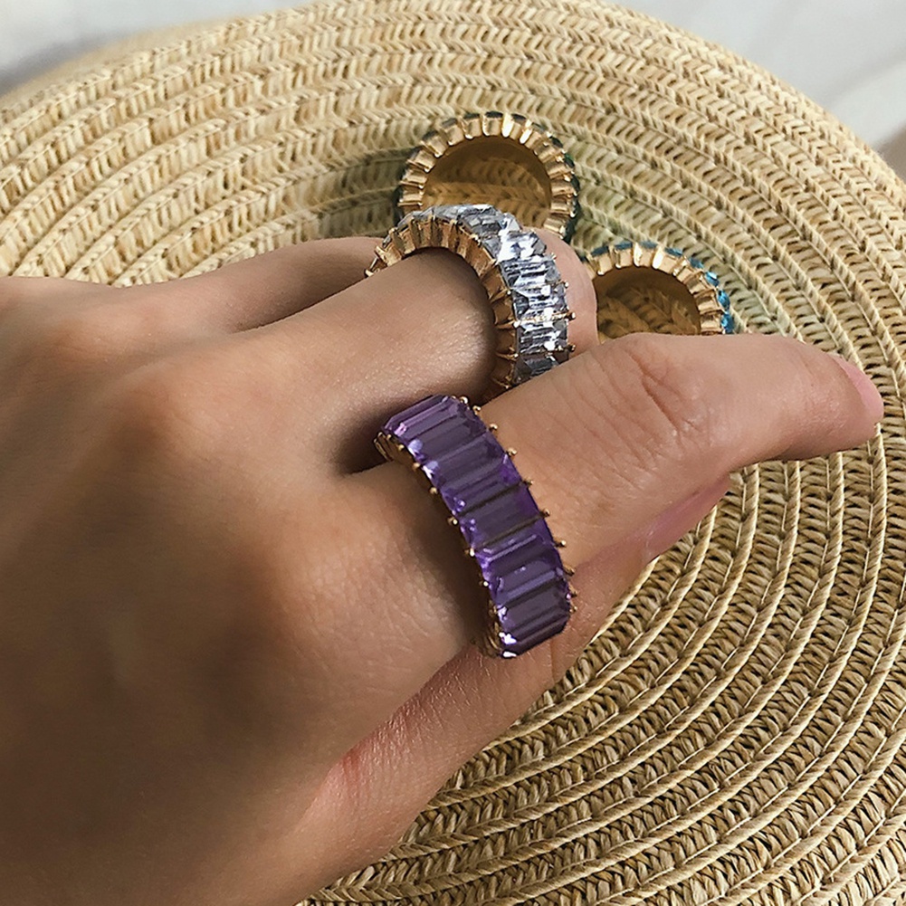 Nhẫn Đính Đá Toàn Bộ Mặt Vuông Sang Trọng Cho Nữ