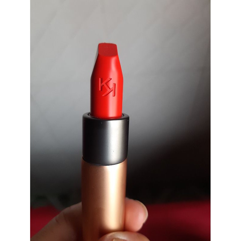 Son Kiko Velvet Passion Matte Lipstick 330 – Cam san hô
