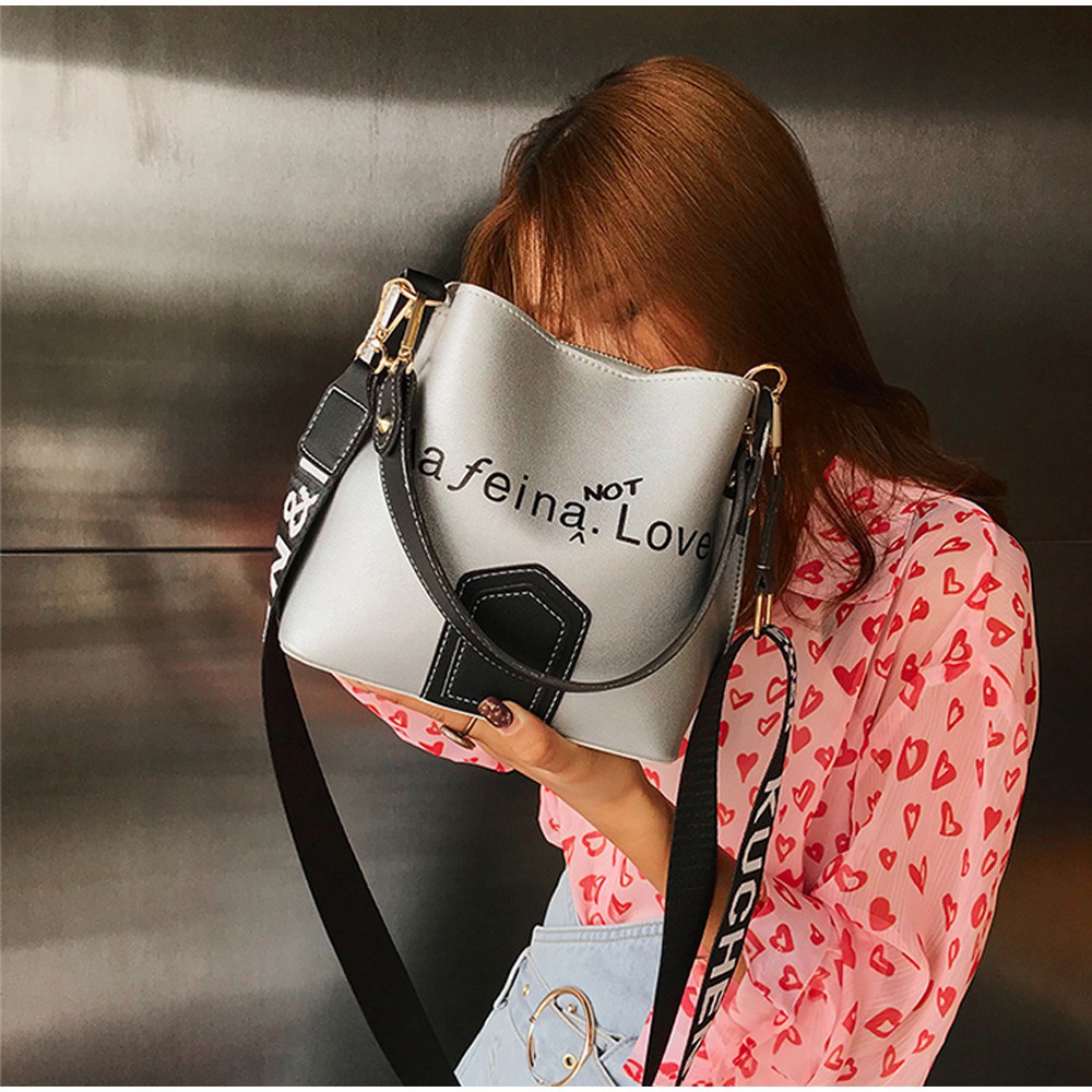 Túi Đeo Chéo Aafeina Not Love T018 | BigBuy360 - bigbuy360.vn