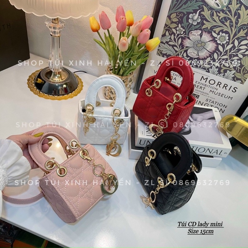 túi đeo chéo, túi cầm tay lady size 18 và size 15 tặng kèm chùm