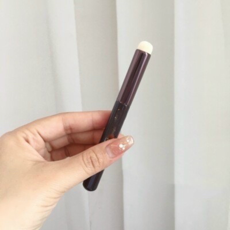 😍😍😍😍😍Cọ tán môi - che khuyết điểm 2in1