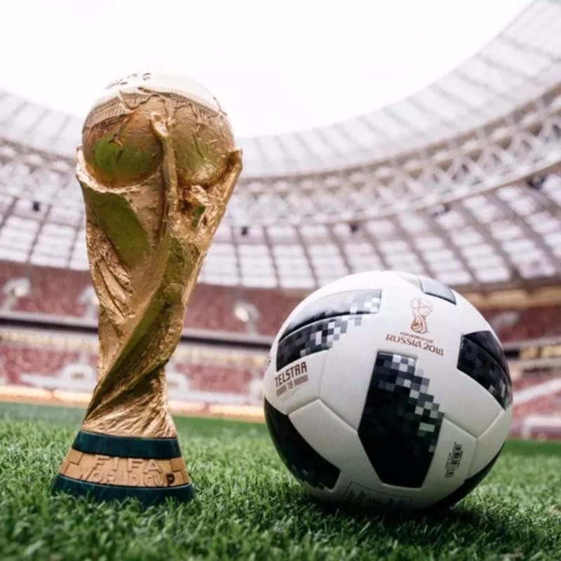 Quả bóng đá đội tuyển Anh World Cup 2018 size 5 tặng kèm kim bơm